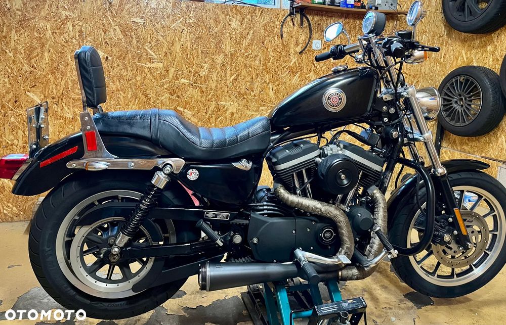 Harley-Davidson Sportster Roadster 883R - 1