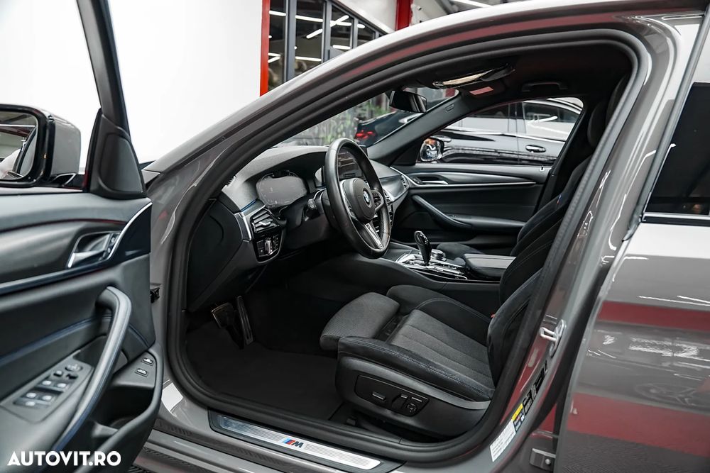 BMW Seria 5 530e Aut. M Sport Edition - 4