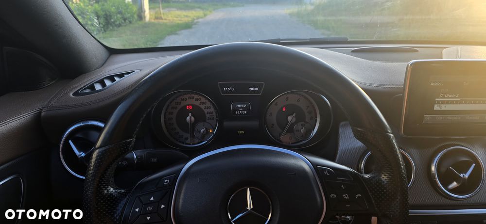Mercedes-Benz CLA 200 - 8