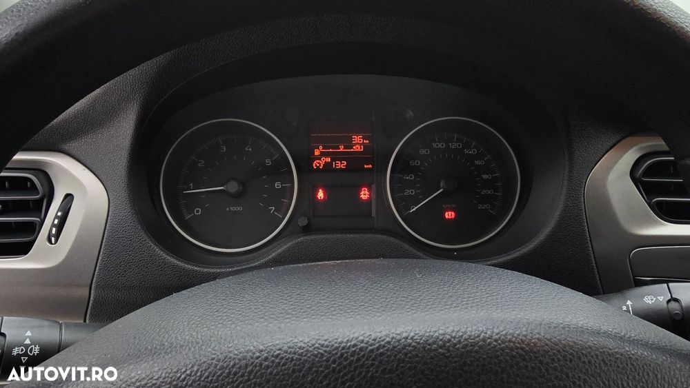 Peugeot 301 1.6 BlueHDI FAP Active - 15