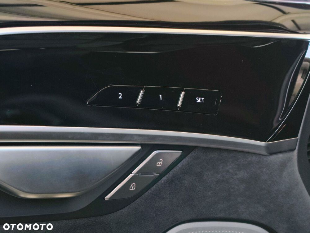 Audi S8 - 20