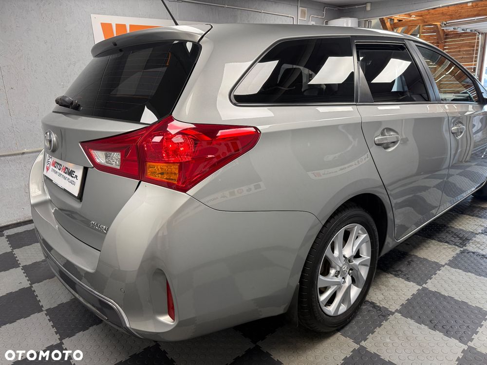 Toyota Auris - 21