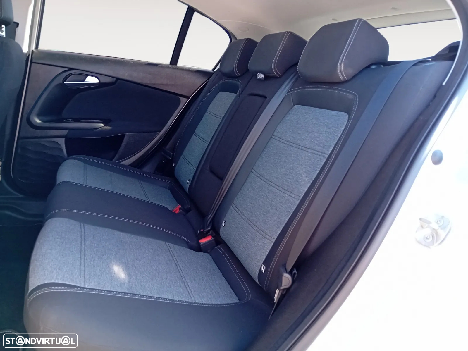 Fiat Tipo Cross 1.3 Multijet - 15