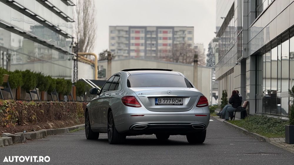 Mercedes-Benz E 300 - 21