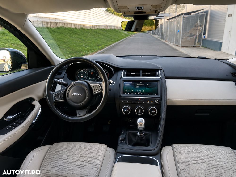 Jaguar E-Pace D150 AWD R-Dynamic S - 8