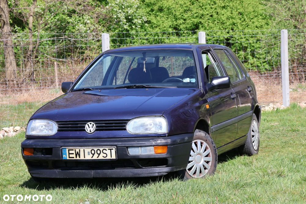 Volkswagen Golf - 2