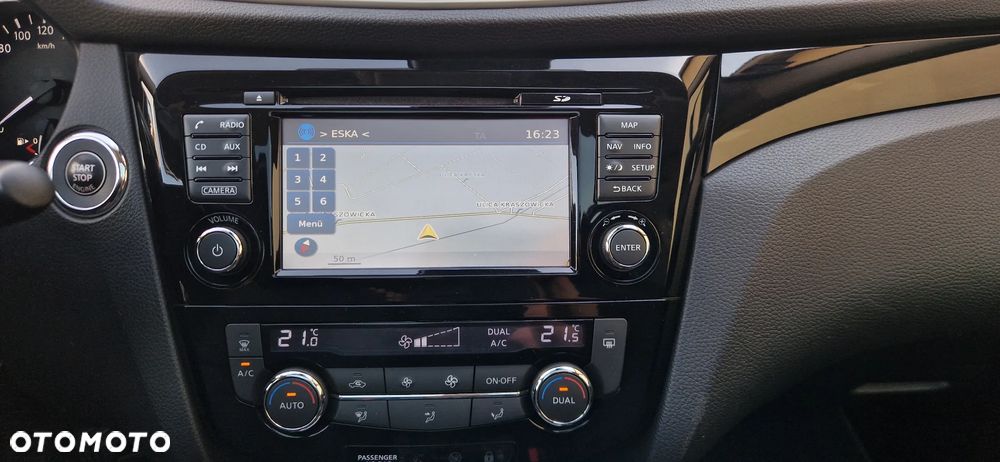 Nissan Qashqai 1.6 DIG-T N-Connecta - 17