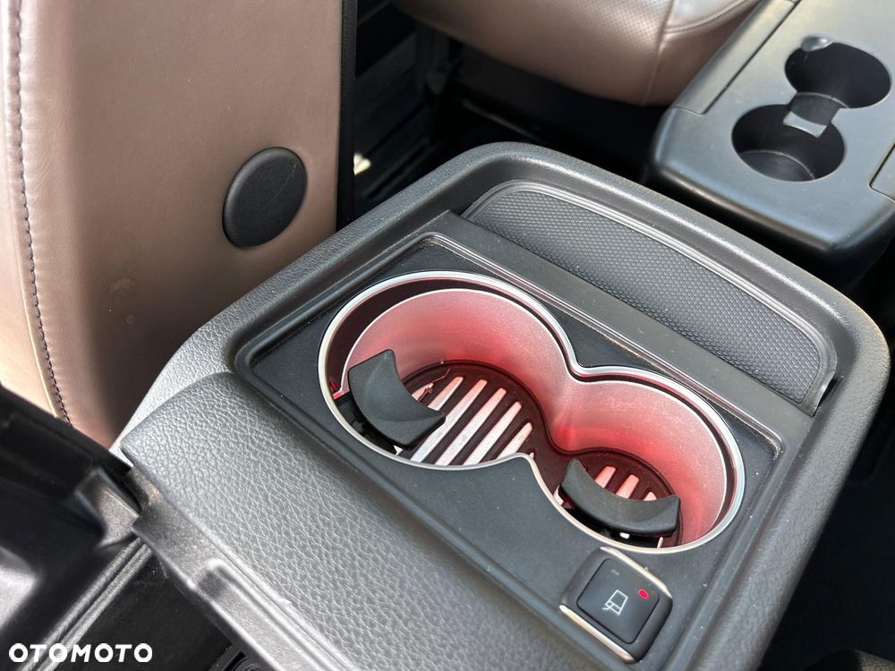 Mercedes-Benz Klasa V 300 d 4-Matic Avantgarde 9G-Tronic (d³ugi) - 16