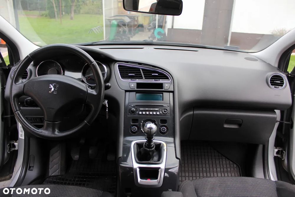 Peugeot 5008 1.6 HDi Premium - 14