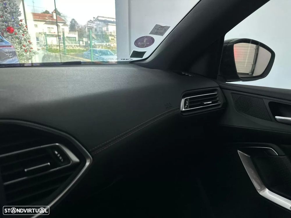 Peugeot 308 1.2 PureTech GT Line - 21