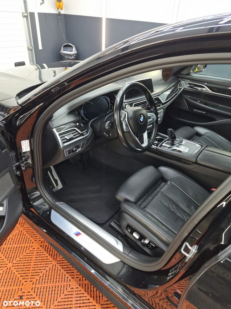 BMW Seria 7 750Li xDrive - 5