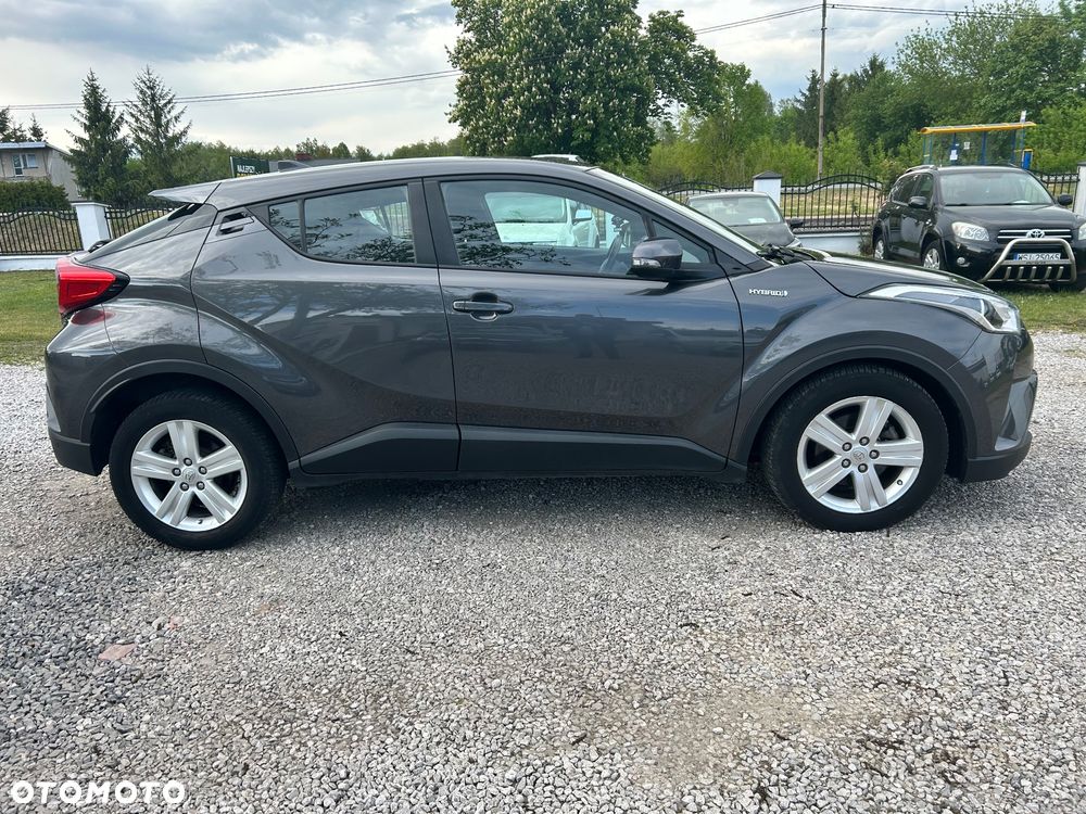Toyota C-HR Style - 4