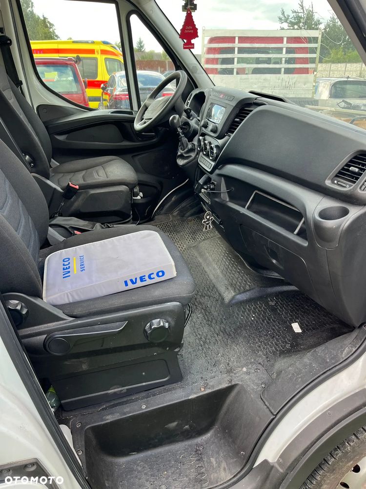 Iveco 35S16 Daily - 16