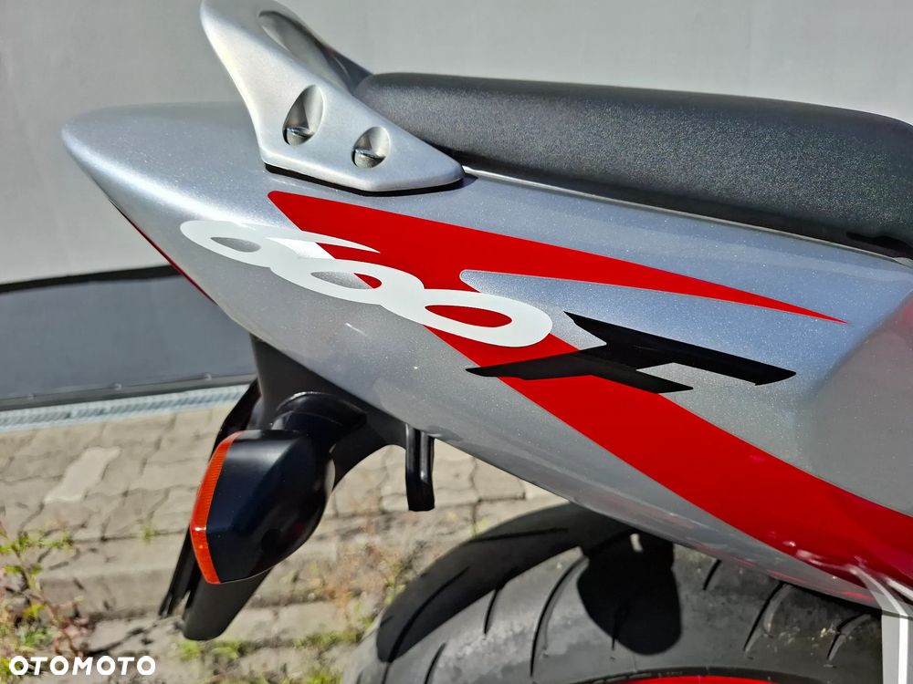Honda CBR - 19