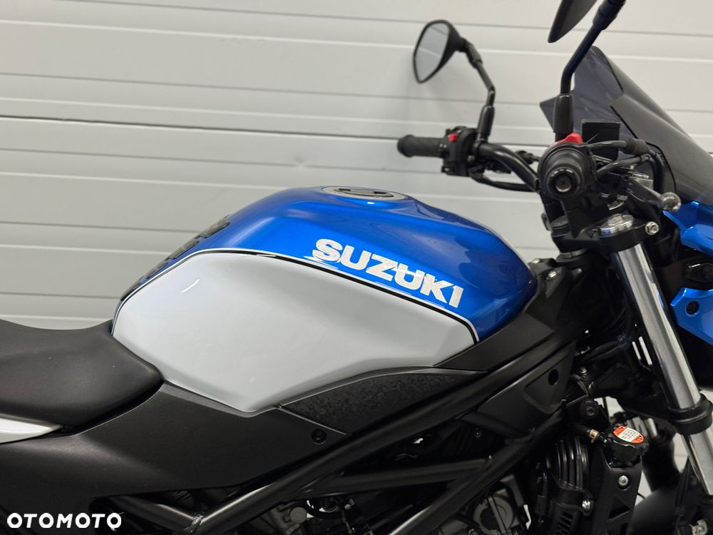 Suzuki SV - 8