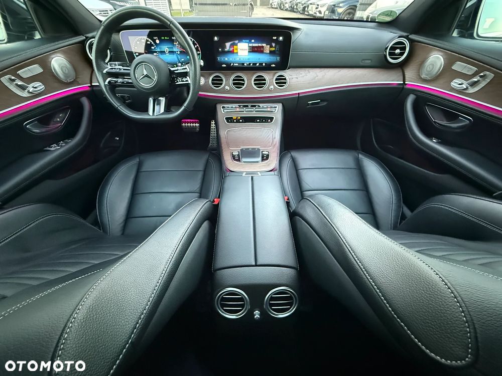 Mercedes-Benz Klasa E 300 de PHEV 4-Matic AMG 9G-Tronic - 40