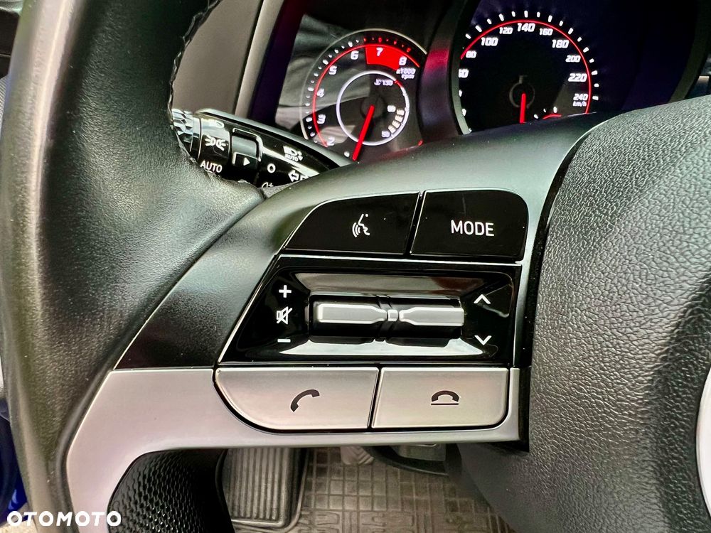 Hyundai Elantra 1.6 Executive - 25