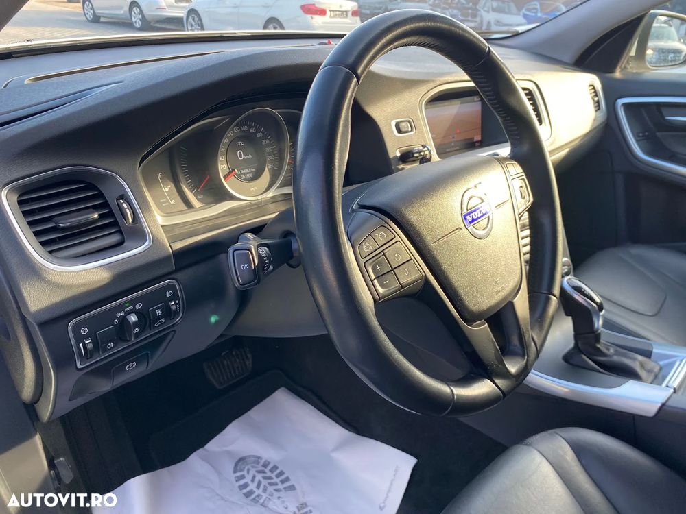 Volvo V60 D3 Kinetic - 12