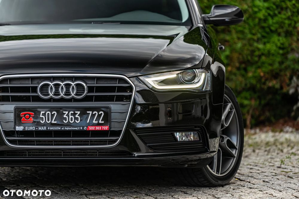 Audi A4 Avant 2.0 TDI ultra design - 11