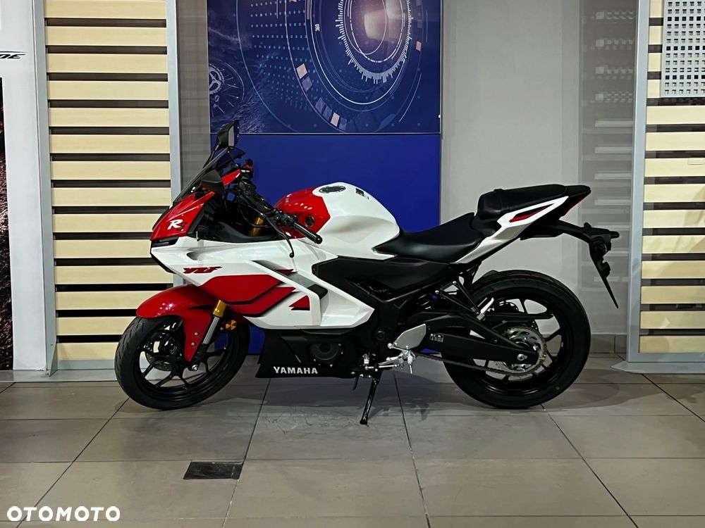 Yamaha R3 - 2