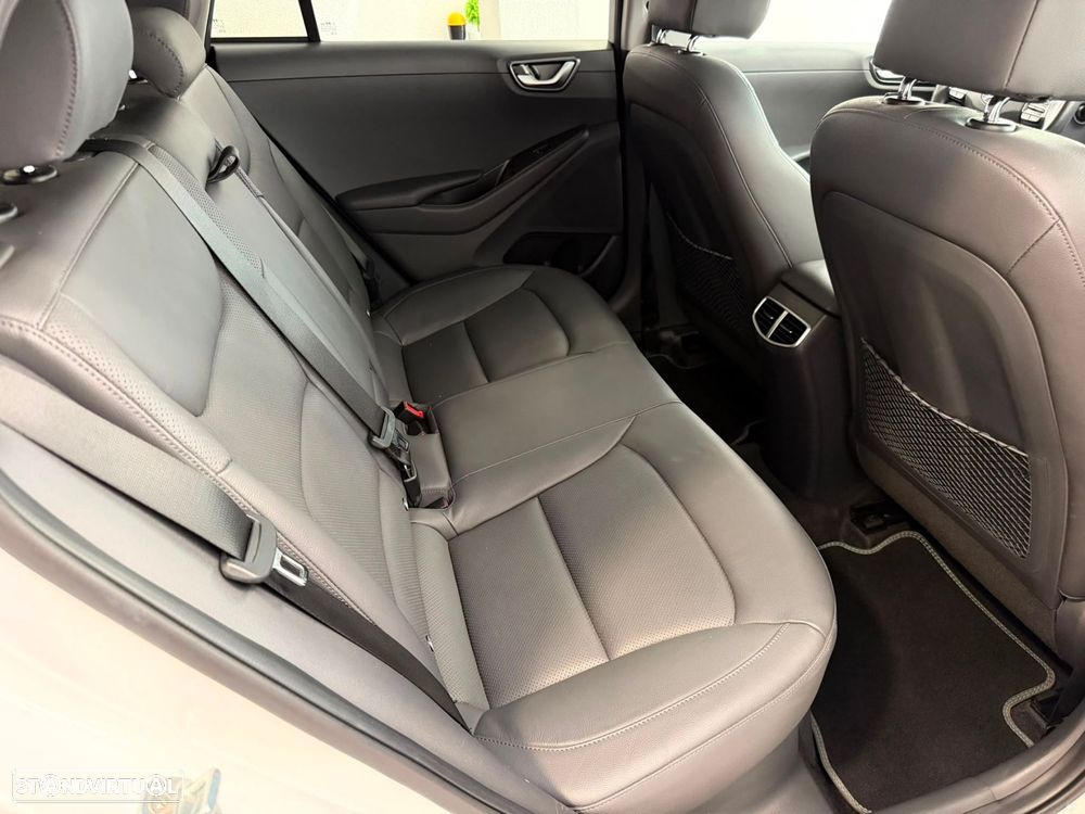 Hyundai Ioniq 1.6 GDI HEV Pack Plus - 32