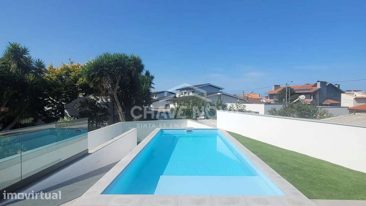 Moradia Nova T3+1 com Piscina | Moreira da Maia - Grande imagem: 2/35