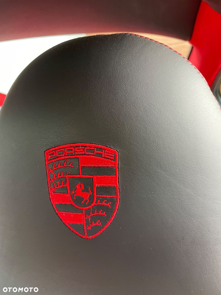 Porsche 911 Carrera - 13
