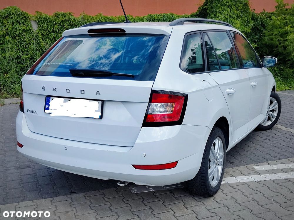 Skoda Fabia 1.0 TSI Ambition - 2