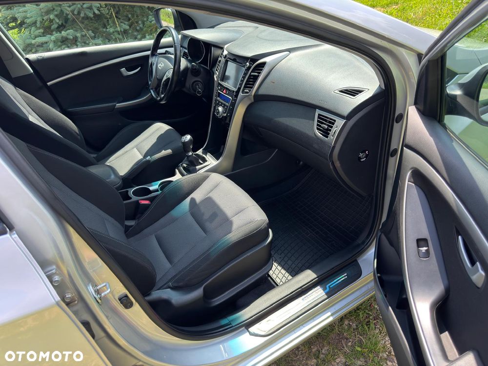 Hyundai i30 i30cw 1.4 Fifa World Cup Edition - 16