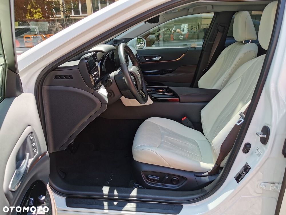 Toyota Mirai - 12