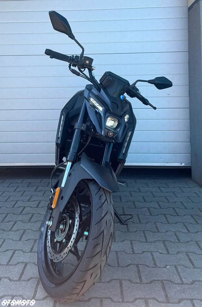 VOGE R125S - 6