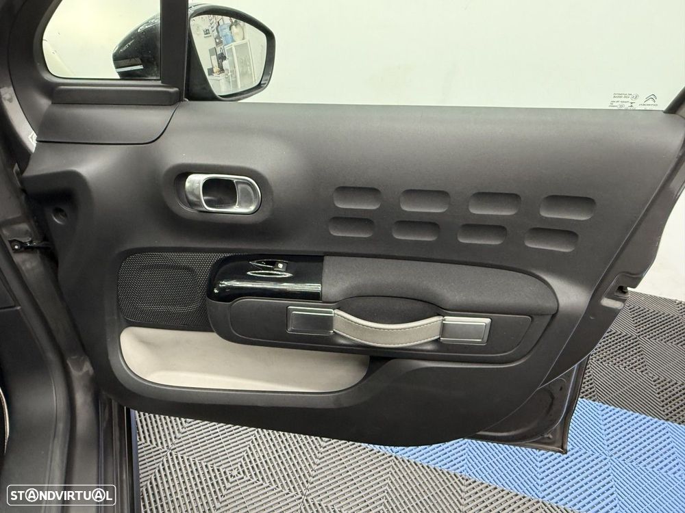 Citroën C3 1.2 PureTech Shine Pack - 20