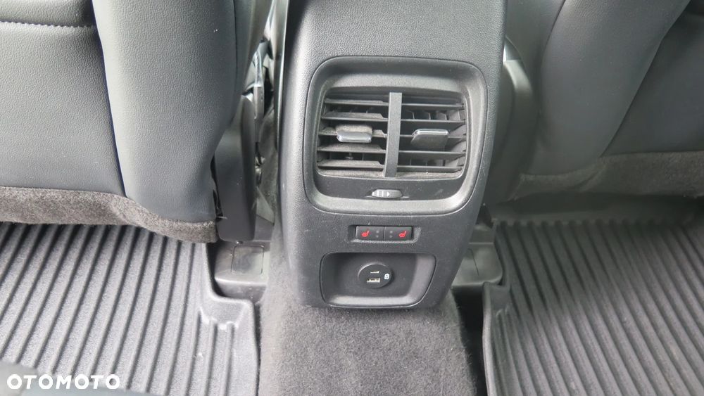 Ford Kuga 2.5P PHEV FWD Titanium - 19