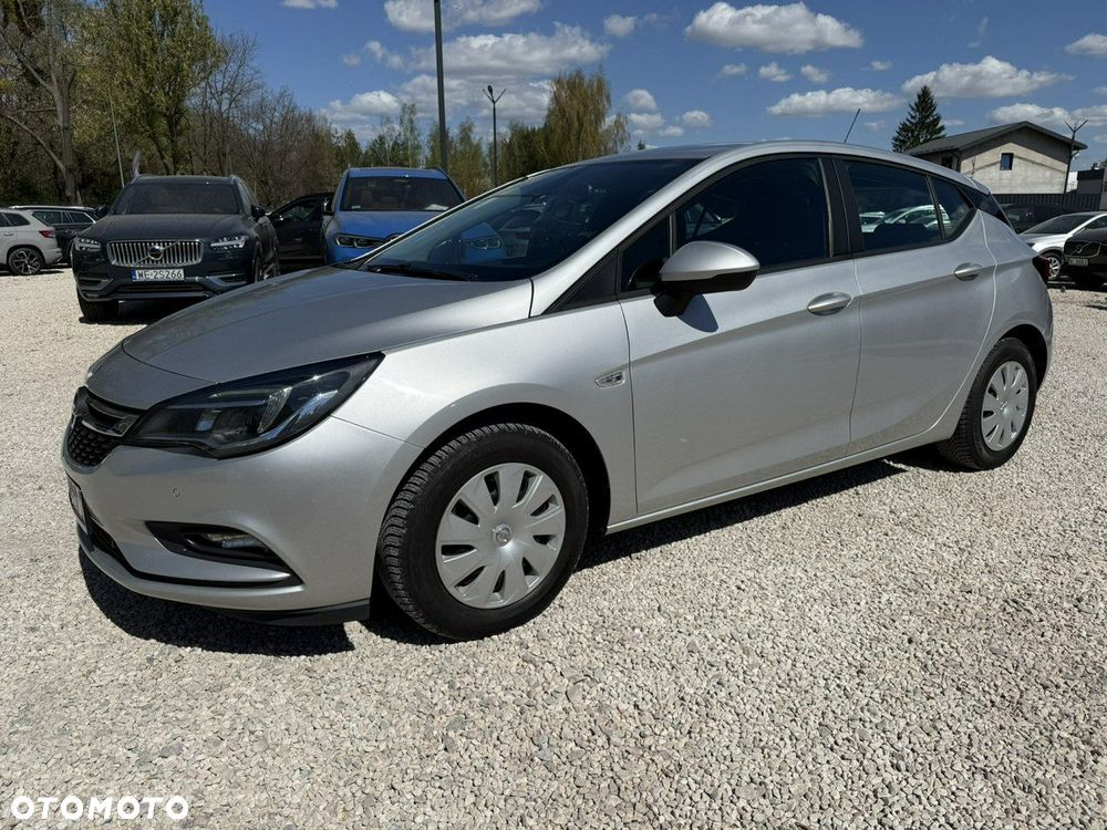 Opel Astra 1.4 T Enjoy S&S - 23