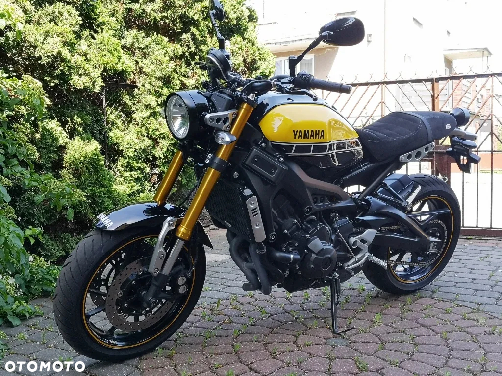 Yamaha XSR - 32