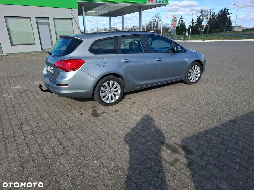 Opel Astra - 4
