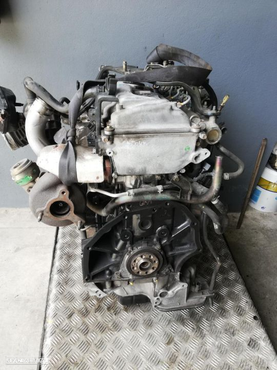 Motor Nissan Navara D40 - 7