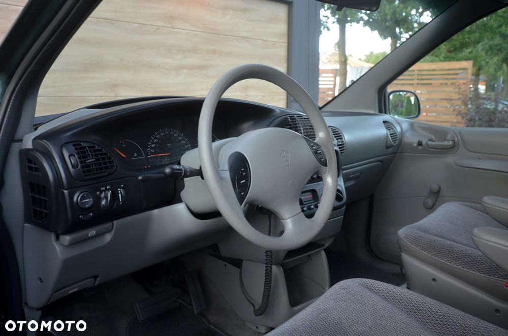 Dodge Caravan SE 3.0 - 24