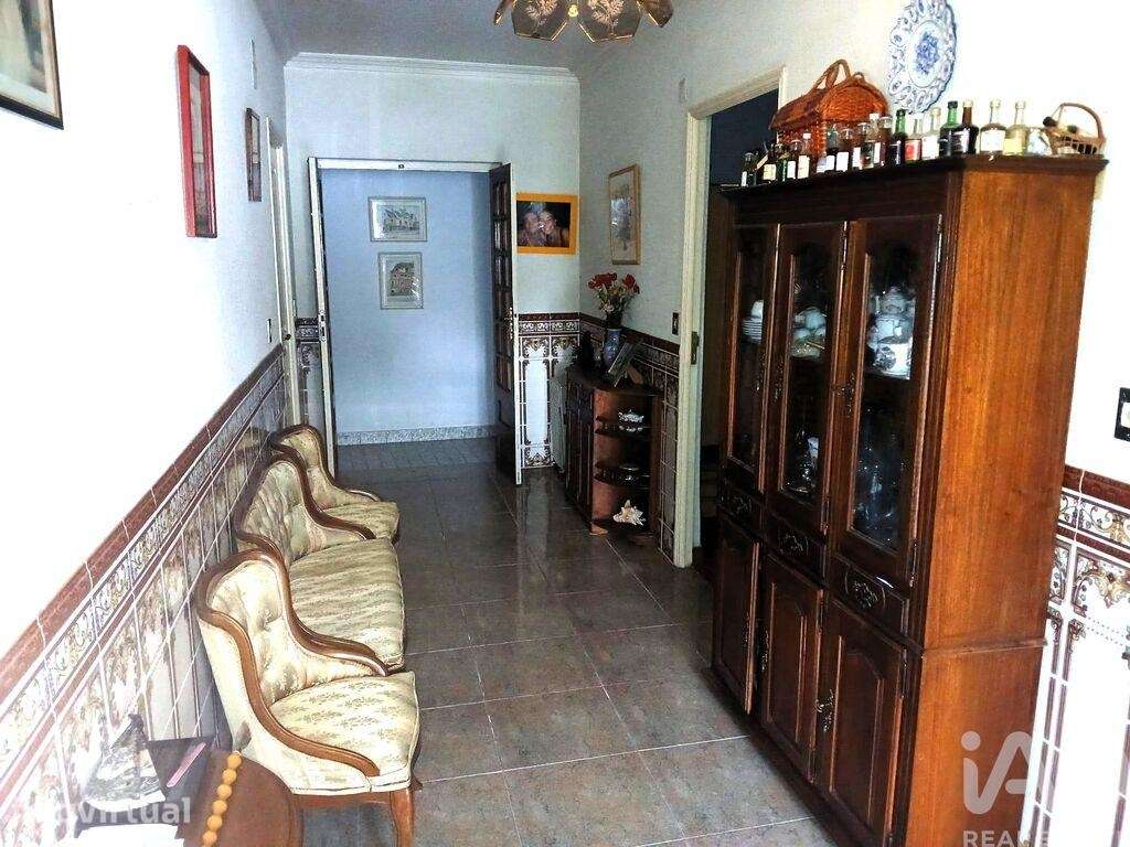 Moradia térrea T4 em Benquerença - Grande imagem: 4/19