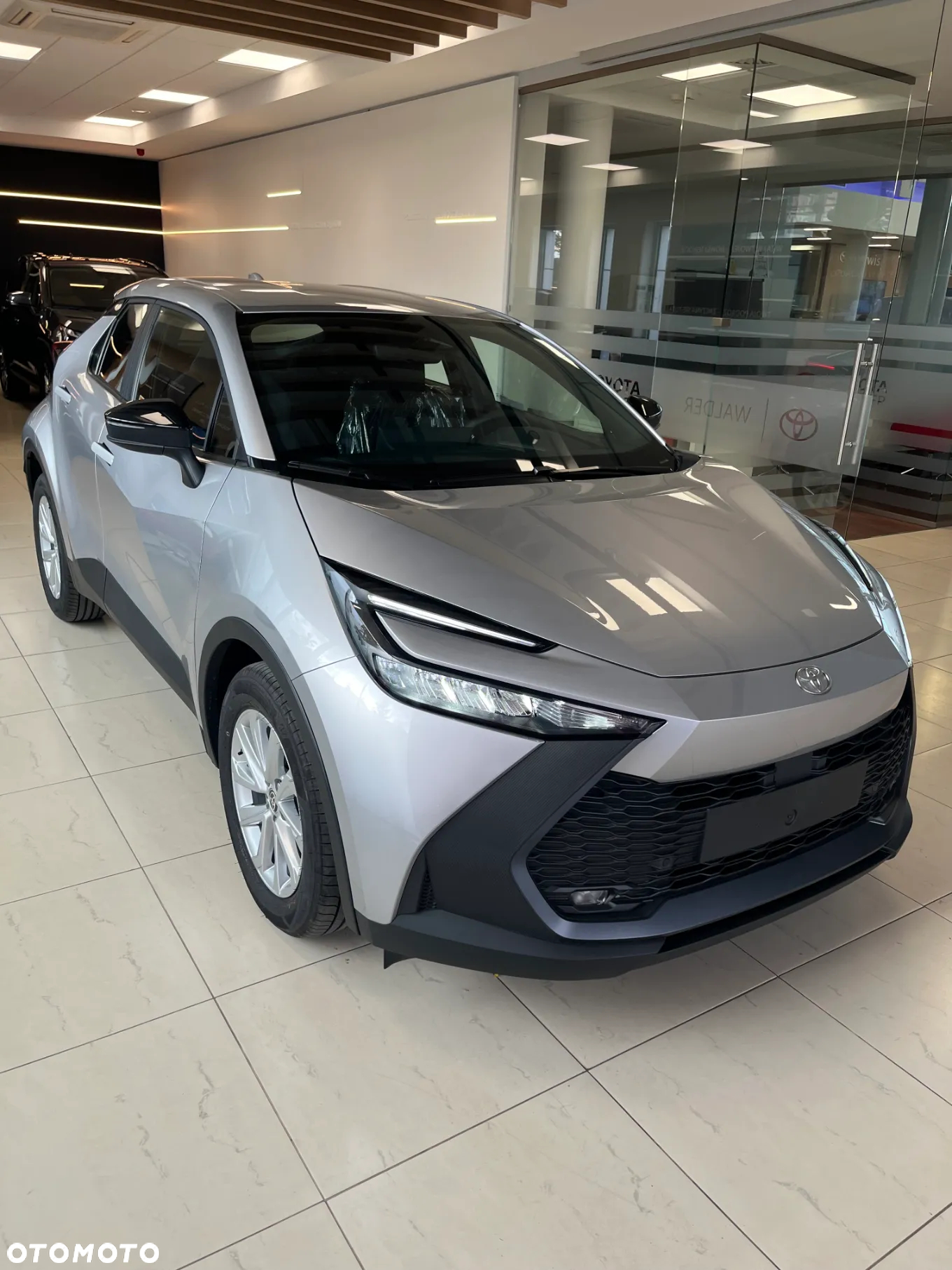 Toyota C-HR 1.8 Hybrid Comfort - 11
