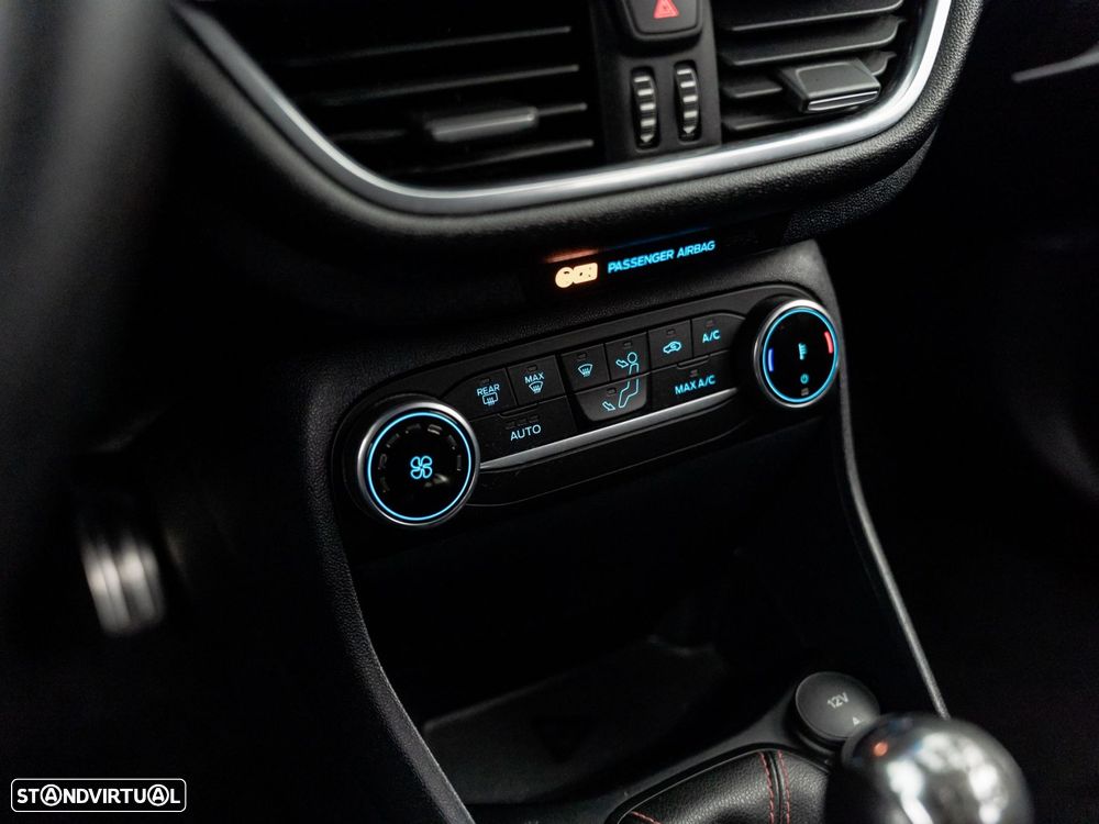 Ford Fiesta 1.0 EcoBoost MHEV ST-Line - 26