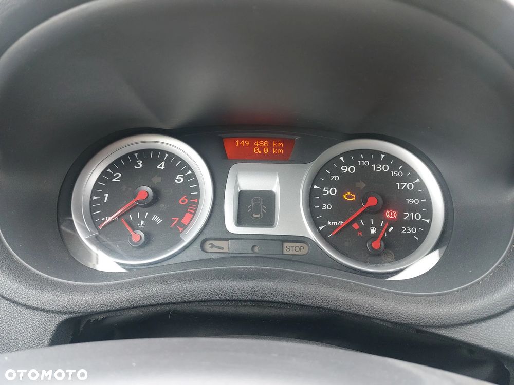 Renault Clio 1.2 16V Alize - 12