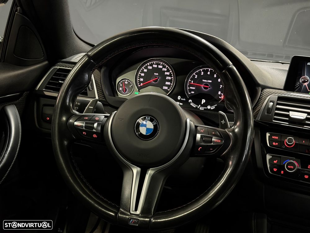 BMW M4 Auto - 4
