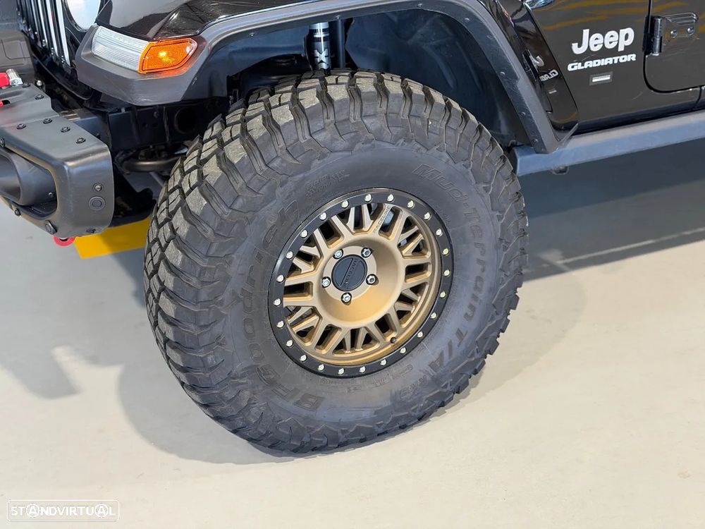 Jeep Gladiator 3.0 CRD Overland AT8 - 23