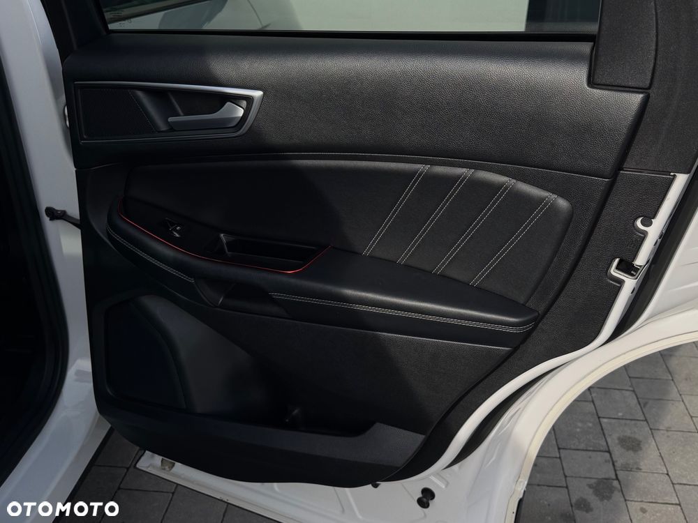 Ford Edge 2.0 TDCi Twin-Turbo 4WD ST-Line - 34