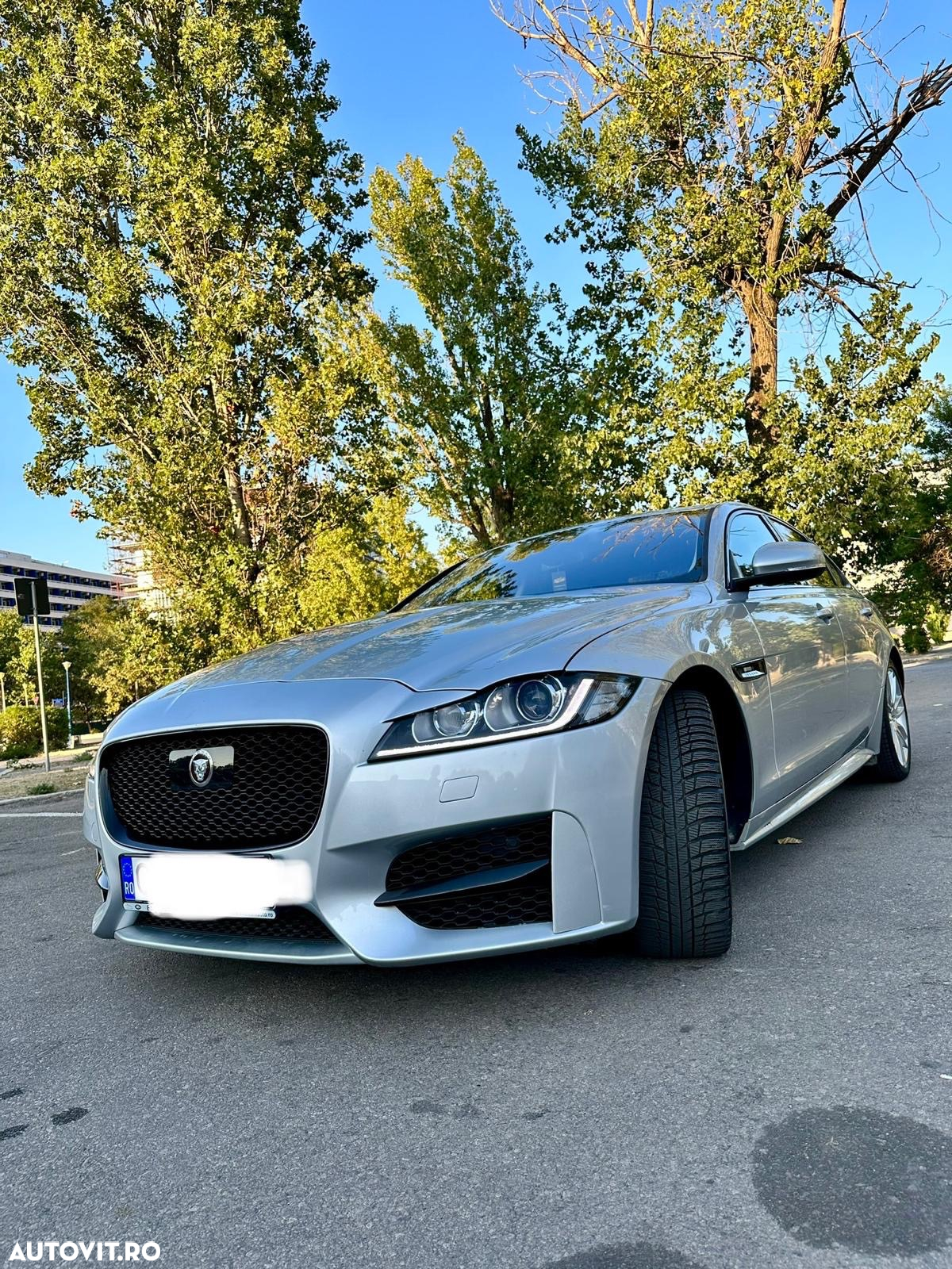 Jaguar XF 20d Aut. R-Sport - 2