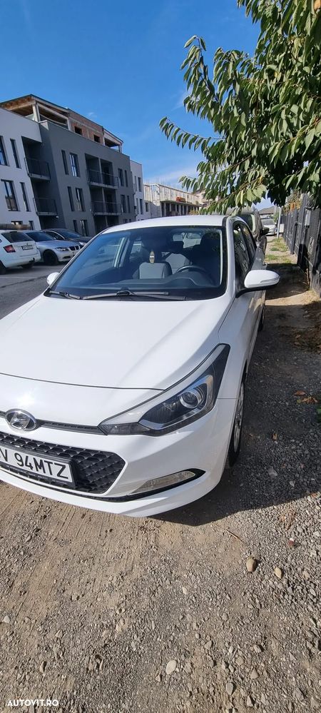 HYUNDAI i20 2017 — imagine 8
