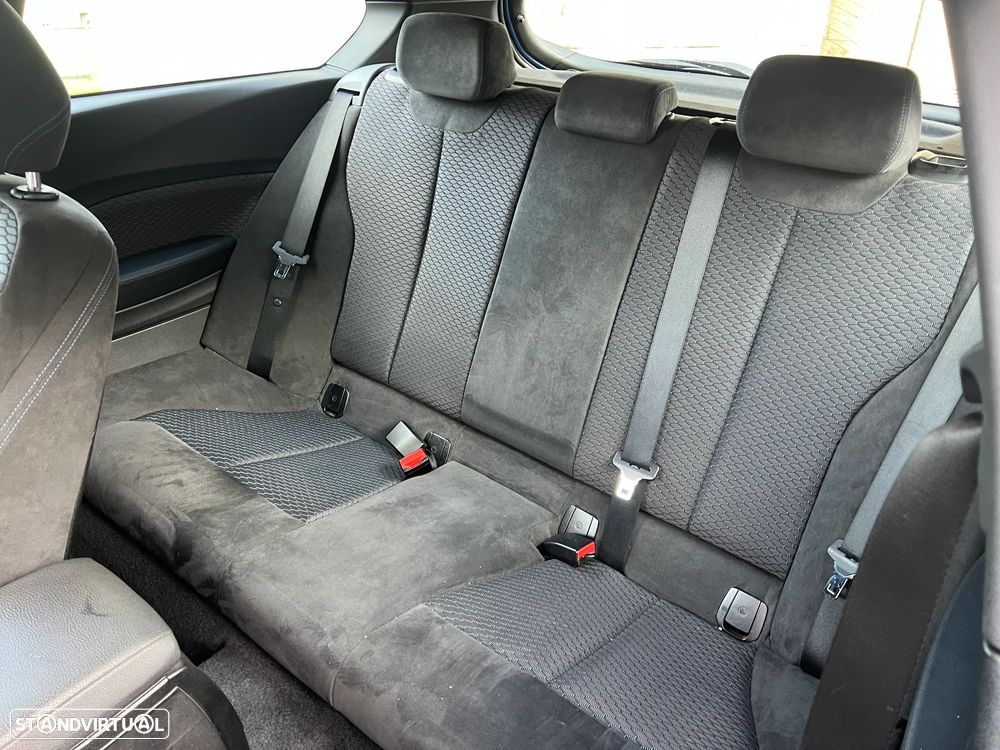 BMW 118 dA Pack M - 7