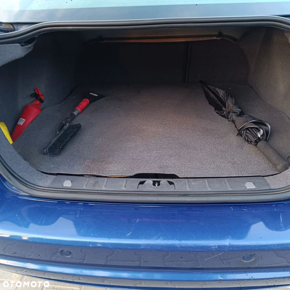 Volvo S40 D5 - 11