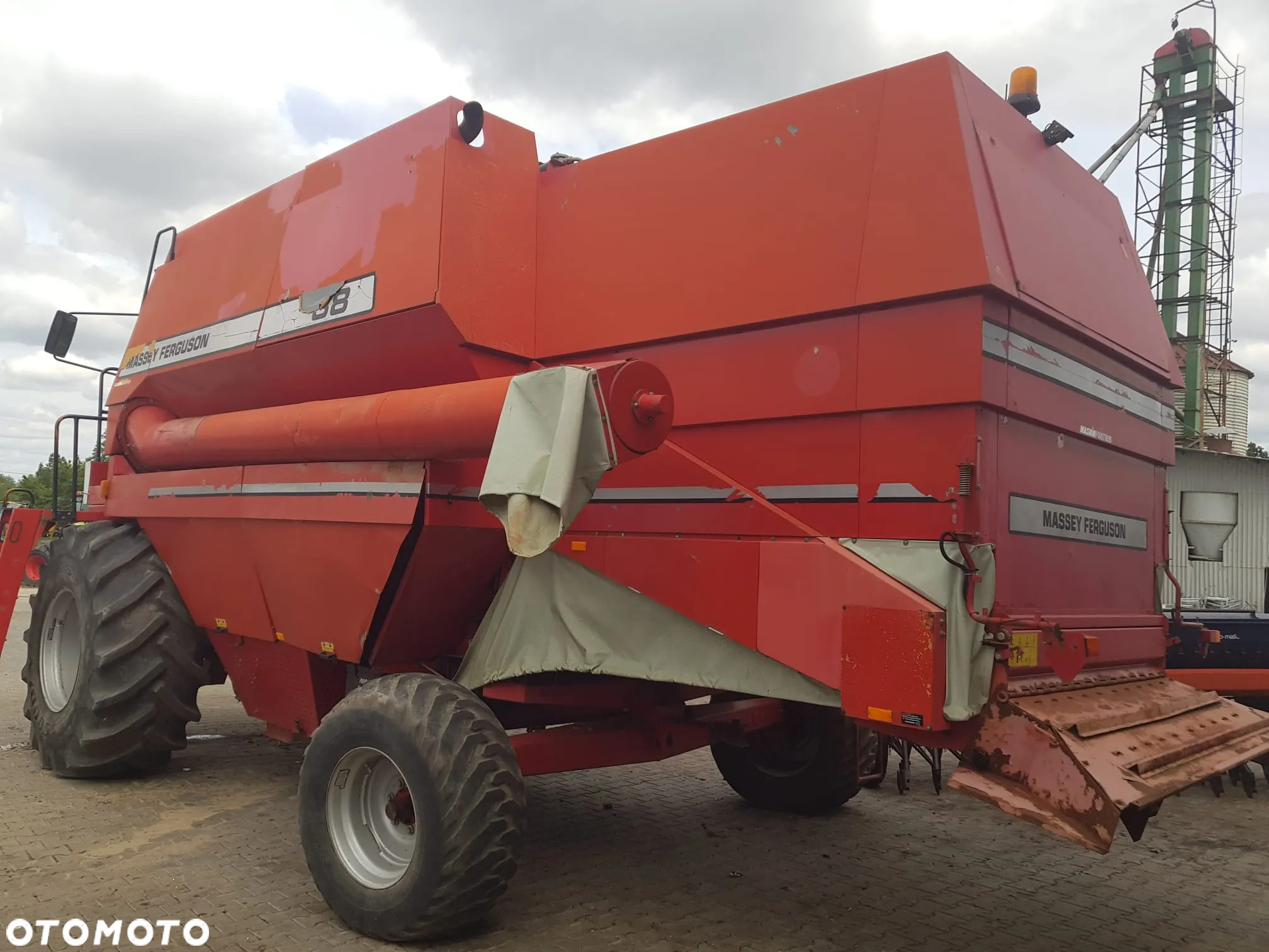 Massey Ferguson 38-Active Roto Separator z hederem Power-Flow - 5